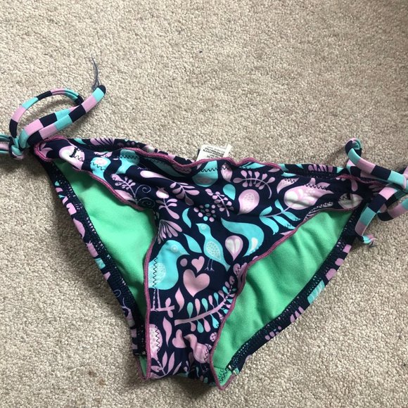 Reversable Bikini set - Picture 2 of 3